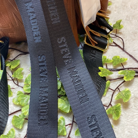 UNISEX-Steve Madden small Backpack - Picture 8 of 11